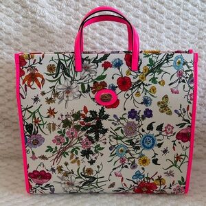 Gucci Large Flora Tote Handbag-550140-Authentic-NWT